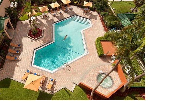 Courtyard By Marriott Fort Lauderdale East / Lauderdale-By-The-Sea Eksteriør bilde
